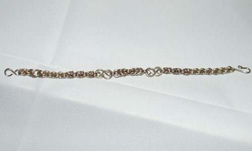 Pulsera de Alpaca y/o Bronce y cordón de cuero. Puntos Varios